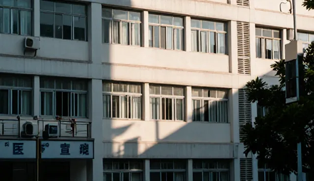 制作AI视频需要哪些设备?常见误区解析