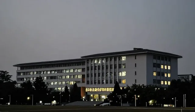 提示词反推工具怎么用：5个检查要点详解
